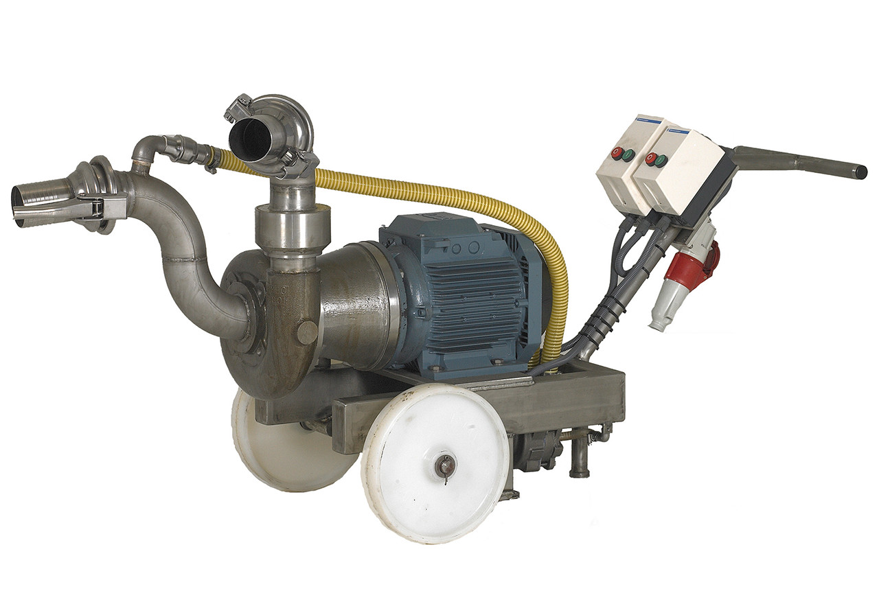 Self suction pumps for the return and recirculation of the brine. Vacuum pump suction